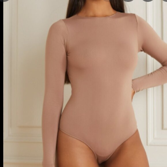 💕 SKIMS 💕 (Sandstone) Crew Neck Log Sleeve Bodysuit-NEW - Picture 1 of 7